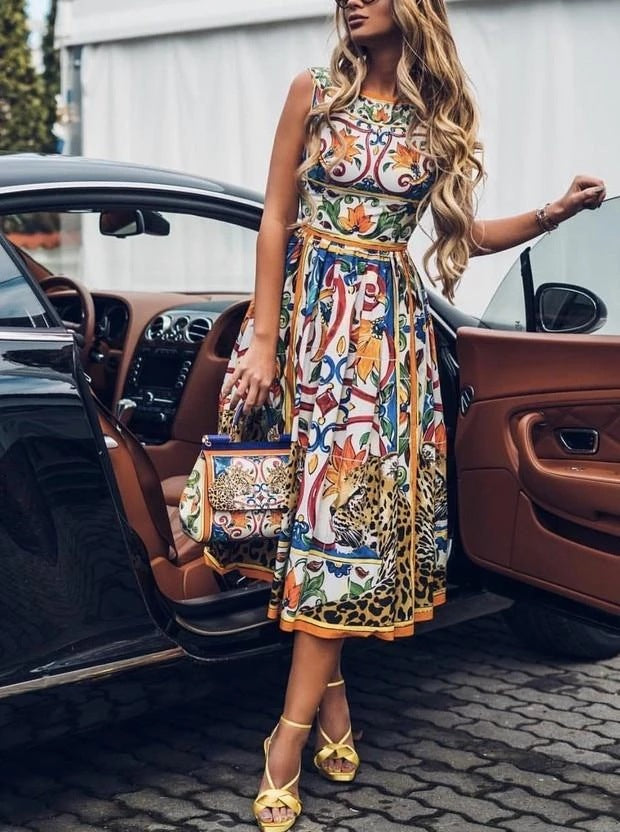 Sleeveless midi retro print dress